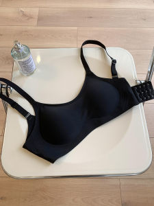 เสื้อชั้นในผู้หญิง Sinbounboun ทรงกระบอกน้ำหยด 3/4 ทรงปกติ ไร้โครง สายเดี่ยว หน้าอกเล็ก ดูดซับแรงกระแทก สวมใส่สบาย หลังสวย