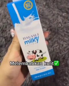 Hanasui Milky BPOM Hanbody Lotion 240ml 0ri Pemutih Pencerah Kulit Susu Sapi Henbody Losion Pelembab Hand body Putih Glowing 240 ml Kemasan Unik kotak Murah Termurah