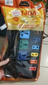Ổ cắm LiOA 4D6S52 2200W 4 lỗ đa năng 6 lỗ 2 chấu dây dài 5M - Hàng chính hãng