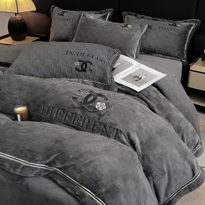 DREAM HOME | Elegant Embroidered Milk Velvet Four-Piece Bedding Set