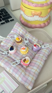 BB9 - Gantungan Kunci Bentuk Sweet Cake Series / Gantungan Kunci Cake / Gantungan Kunci Kue Cantik / Gantungan Kunci Sweet / Gantungan Korea Series / Gantungan Lucu Unik Gemes