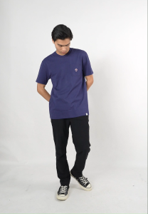 Three2nd Kaos Pria Lengan Pendek Regular Fit Katun Pocket Logo C031124