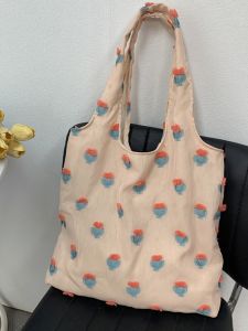 กระเป๋าสะพายไหล่ผ้าตาข่ายลายดอกไม้แบบลำลอง ความจุขนาดใหญ่ กระเป๋าใต้วงแขน กระเป๋าผ้าฝ้ายทรงกลม กระเป๋าผีเสื้อฤดูร้อน