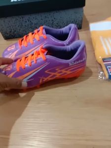 KIDZTUBS Sepatu Bola Anak Paket Komplit Sepatu Bola Tas Skin Deker Kaos Kaki Usia 6-10 Tahun Size 28 29 30 31 32 33 34 35 36 37 KDZ1540010825