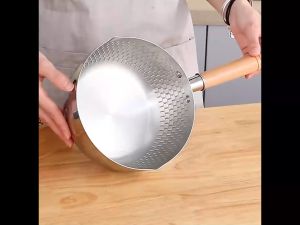 ส่งด่วน ชุดหม้อ สแตนเลส ทำอาหาร มีฝาปิด ด้ามจับไม้ ขนาด 18 cm สไตล์ญี่ปุ่น