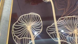 Tranh hoa sen treo dọc tạo điểm nhấn độc đáo chất liệu tráng gương hoặc canvas đã có khung và đinh treo bảo hành 5 năm