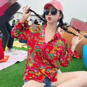 Classic Red Floral Long Sleeve Shirt: A Perfect Match for Couples