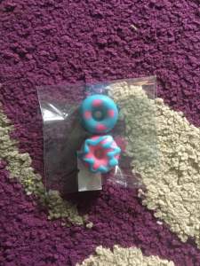 Cokelat Karakter Huruf