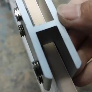 Siku Jepit Kaca / Siku Penjepit Kaca / Konektor Jepit Kaca / Glass Edge Connector Clamp