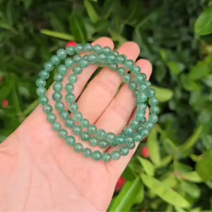 Q1297 Chuỗi 3v Thạch Anh Dâu Xanh 6li xanh lá mát mắt hợp Mộc & Hỏa - Phong Thủy TUDO
