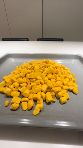 【Ready Stock】PawBitesClub Freeze Dried Egg Yolk (Meal Topper) Pet Treats Dog Cat Food【Buy 8 Free 1】【Buy 20 Free 5】宠物狗零食 冻干蛋黄