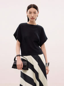 Lancy Summer New Style Batwing Sleeve round Neck Cotton Knitted Top Womens Elegant Shirt Cotton Blend Comfortable Fit Knitwear