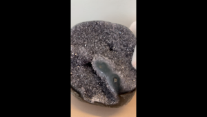 Natural Brazil Amethyst Geode Medium 9 x 11 x 11 cm 1.35 kg | Self-Standing Light Purple Quartz | Home Decor | Unique Gift