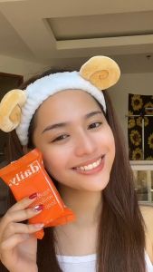 The Daily Essencials Papaya Whitening Soap