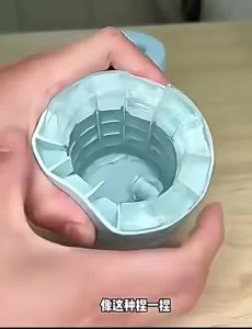 Silicone Ice Cube Mold Round Ice Bucket Summer Homemade DIY Refrigerator Freeze Ice Maker Creative Mold Barware Tools