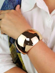 Heavy Industry Wide Version Bracelet Retro Relief Bright Surface Water Wave Pattern Exaggerated Personality Middle Ancient Style Bracelet