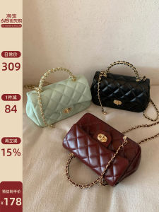 Commute Friendly Versatile Womens Handbag