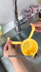 Pelise Faucet Hanging Strainer Plastic Kitchen Drain Storage Basket Press Automatic Dumping Sink Strainer Basket Self-Cleaning Kitchen Sink Food Waste Catcher Faucet Hanging