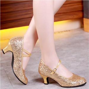 New Soft Sole Friendship Dance Womens Shoes Latin Dance Shoes Womens Adult Medium High Heels Four Seasons Square Dance Shoes