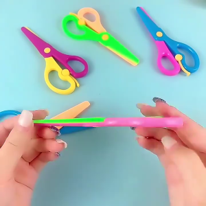 3 pcs Gunting Kertas Anak-Anak Gunting Prakarya Gunting Kertas Mini Bahan Plastik