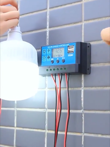 Pengendali Pengisian Surya LCD LED Layar Cerdas Surya Solar PWM 12V/24V 10A 20A 30A 50A 60A Panel USB Surya Pengisian