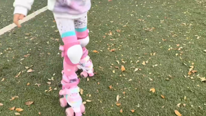 Roller skate pambata double row unicorn pink purple adjustable shoes may ilaw na gulong regalo