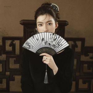 พัดกระดาษพับสไตล์โบราณสำหรับผู้หญิง ชุดฮันฟู รองเท้าเต้นรำ ฤดูร้อน พัดไผ่ พัดกระดาษพับสไตล์จีนใหม่ พัดไผ่สำหรับตกแต่งบ้าน