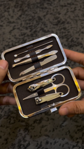 Manicure Peralatan Gunting Kuku Portable set 7 in 1 Mini StainlessSteel Dompet Manicure