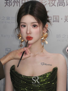 ต่างหูรูปดอกไม้สไตล์เกาหลีสำหรับเจ้าสาว ต่างหูแบบยาวหรูหรา ดีไซน์หรูหรา โลหะผสมประดับเพชรเทียม สำหรับผู้หญิง