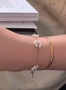 Gelang Tangan Motif Bunga Melati Perhiasan Gelang Titanium Anti Karat Wanita Harian