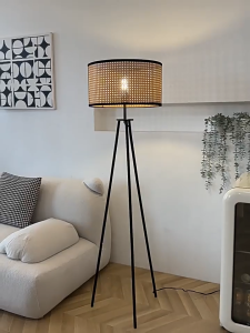 TOMAX Retro Arc Floor Lamp - Handwoven Rattan & Bamboo Standing Light with Warm Glow Bohemian Style for Living Room & Bedroom