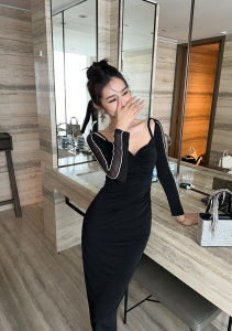 ZY·HT Black Long Sleeved Dress Womens 2024 New Hepburn Style Retro Slim Fit Long Bottoming Dress 10160 eravogue