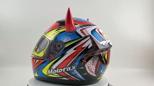 มอเตอร์ไซค์ สติกเกอร์ติดหมวกกันน็อค ตกแต่งหมวกกันน็อคมอเตอร์ไซค์ รถมอไซค์ 1 ชิ้น สติกเกอร์มุมหมวกกันน็อค อุปกรณ์ ตกแต่งหมวกกันน็อค พลาสติก สำหรับ DIY หมวกกันน็อค สินค้าใหม่และคุณภาพสูง น่ารัก ทันสมัย สำหรับตกแต่งรถยนต์ รถจักรยานยนต์