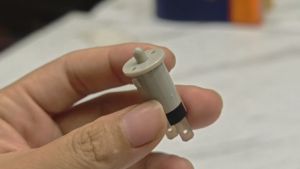 Saklar Push Off Switch Lampu Kulkas Tombol 2 pin Abu