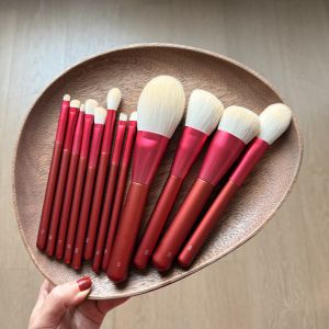 แปรงแต่งหน้า 12 ชิ้น สีแดงสด เครื่องมือแต่งหน้า แปรงแต่งหน้า แปรงแต่งตา แปรงทาแป้งฝุ่น แปรงแต่งหน้าเสริมสี แปรงแต่งหน้า