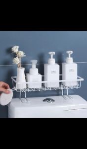 WARS Rak Kamar Mandi Tempel Dengan Kaki Berdiri YL-036\\n\\n Apa Itu Rak Kamar Mandi Tempel Dengan Kaki Berdiri YL-036\\n\\nRak Kamar Mandi Tempel Dengan Kaki Berdiri YL-036 adalah rak inovatif yang dirancang khusus untuk membantu Anda dalam penyimpanan barang-barang kamar mandi. Rak ini dapat diletakkan bersamaan dengan closet ataupun mesin cuci, sehingga memaksimalkan ruang penyimpanan. Rak sabun hadir lagi dengan design yang lebih simple tapi awet. Model ini terbuat dari bahan Stainless dengan lapisan anti karat dan anti air.\\n\\n Spesifikasi Rak Kamar Mandi Tempel Dengan Kaki Berdiri YL-036\\n\\nBerikut adalah spesifikasi lengkap dari Rak Kamar Mandi Tempel Dengan Kaki Berdiri YL-036:\\n\\n- **Bahan**: Stainless / Besi\\n- **Warna**: Hitam & Putih\\n- **Ukuran**: 35x15x11.5cm\\n\\n Keunggulan Rak Kamar Mandi Tempel Dengan Kaki Berdiri YL-036\\n\\nRak Kamar Mandi Tempel Dengan Kaki Berdiri YL-036 memiliki beberapa keunggulan, di antaranya:\\n\\n- **Desain Modern**: Rak ini dirancang dengan desain modern yang akan menambah nilai estetika pada kamar mandi Anda.\\n- **Praktis**: Rak ini sangat praktis dan mudah dipasang, sehingga Anda dapat mulai menggunakannya segera setelah dibeli.\\n- **Anti Karat dan Anti Air**: Rak ini dilengkapi dengan lapisan anti karat dan anti air, sehingga dapat bertahan lama meskipun diletakkan di kamar mandi.\\n- **Multi-Fungsi**: Rak ini dapat digunakan untuk menyimpan botol sabun, bumbu dapur, atau pajangan rumah lainnya.\\n\\n Bagaimana Menggunakan Rak Kamar Mandi Tempel Dengan Kaki Berdiri YL-036\\n\\n Cara Pemasangan Rak Kamar Mandi Tempel Dengan Kaki Berdiri YL-036\\n\\nBerikut adalah cara pemasangan Rak Kamar Mandi Tempel Dengan Kaki Berdiri YL-036:\\n\\n1. Siapkan alat-alat yang diperlukan seperti obeng, palu, dan lem.\n2. Pilih lokasi yang tepat untuk meletakkan rak, pastikan lokasi tersebut cukup kuat untuk menahan beban rak.\n3. Pasang kaki berdiri pada rak.\n4. Pasang rak pada dinding dengan menggunakan baut dan lem.\n5. Uji kekuatan rak dengan meletakkan barang-barang ringan pada rak.