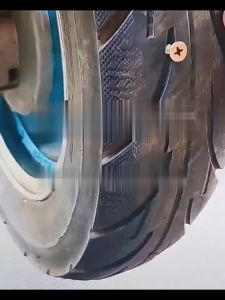 ONE-C1078 Skrup Paku Karet Tambal Ban Tubeless / Sekrup Penambal Ban Bocor Baut Motor Patch Bolt