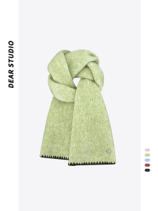 Elegant Green Cashmere-Like Scarf with Heart Tag Womens Autumn Winter Thick Warm Versatile Couples Shawl Neck Warmer