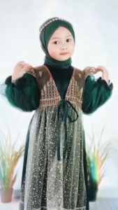 Gamis Anak Set Jilbab Azzumi Kids BL Velvet Mix Tulle Brocade Ethnic Premium Mix Gliter Dan Soft Tule Muat Anak Usia 3 - 6 Tahun Dress Kondangan Anak Perempuan Baju Muslim Untuk Ngaji
