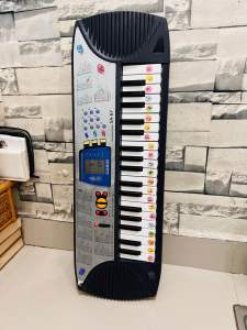 Affordable Casio SA-67 Electronic Song Bank Keyboard issue body scratches 😍👌🏻