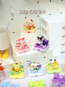 Wonder Moon Block 803303 6IN1 Eternal Flower Ring Box Sanrio Characters Series Gift Decoration Building Brick Toy