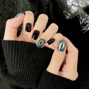 [Devils Eye] Adams Same Blue Blooming Cats Eye Handmade Wear Nail Black Yemao Short Manicure