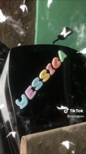 Emblem Aksesoris Variasi Nama Alfabet Abjad Timbul 3 Dimensi Bahan Resin Dengan Warna Cantik