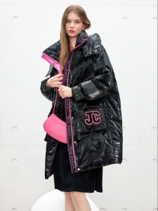 Juicy Couture | 90% White Duck Down Long Coat