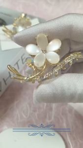 กิ๊บติดผม ดอกไม้มุก ก้านเพชรยาว สวยมาก กิ๊บหนีบผมสไตล์เกาหลี