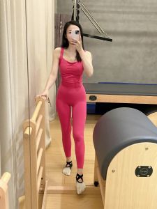 ชุดโยคะสำหรับผู้หญิงพร้อมแผ่นรองหน้าอก แห้งเร็ว ฟิตเนส วิ่ง ชุดโยคะแบบสองชิ้น ผ้าไนลอน ฤดูใบไม้ผลิ ฤดูร้อน ฤดูใบไม้ร่วง ฤดูหนาว