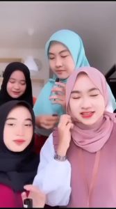 Parfum Zara Red Vanilla Isi Ulang Tahan Lama Cewek Yang Disukai Pria