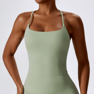 QYUED | Seamless Back Yoga Top with Padding