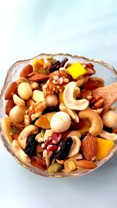 Granola siêu hạt  cho người ăn kiêng giả.m cân 500g đồ ăn vặt healthy thêm ngũ cốc hoa quả sấy ăn sáng dinh dưỡng