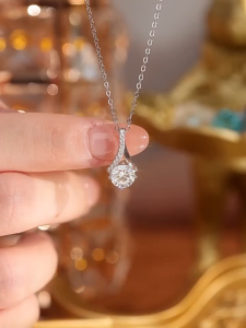 Dây chuyền kim cương Moissanite 1 Carat Caterina Diamond Sterling Silver Pendant DN025